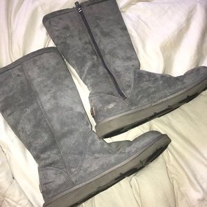 UGG SZ 9 WOMENS TALL BOOTS GREY